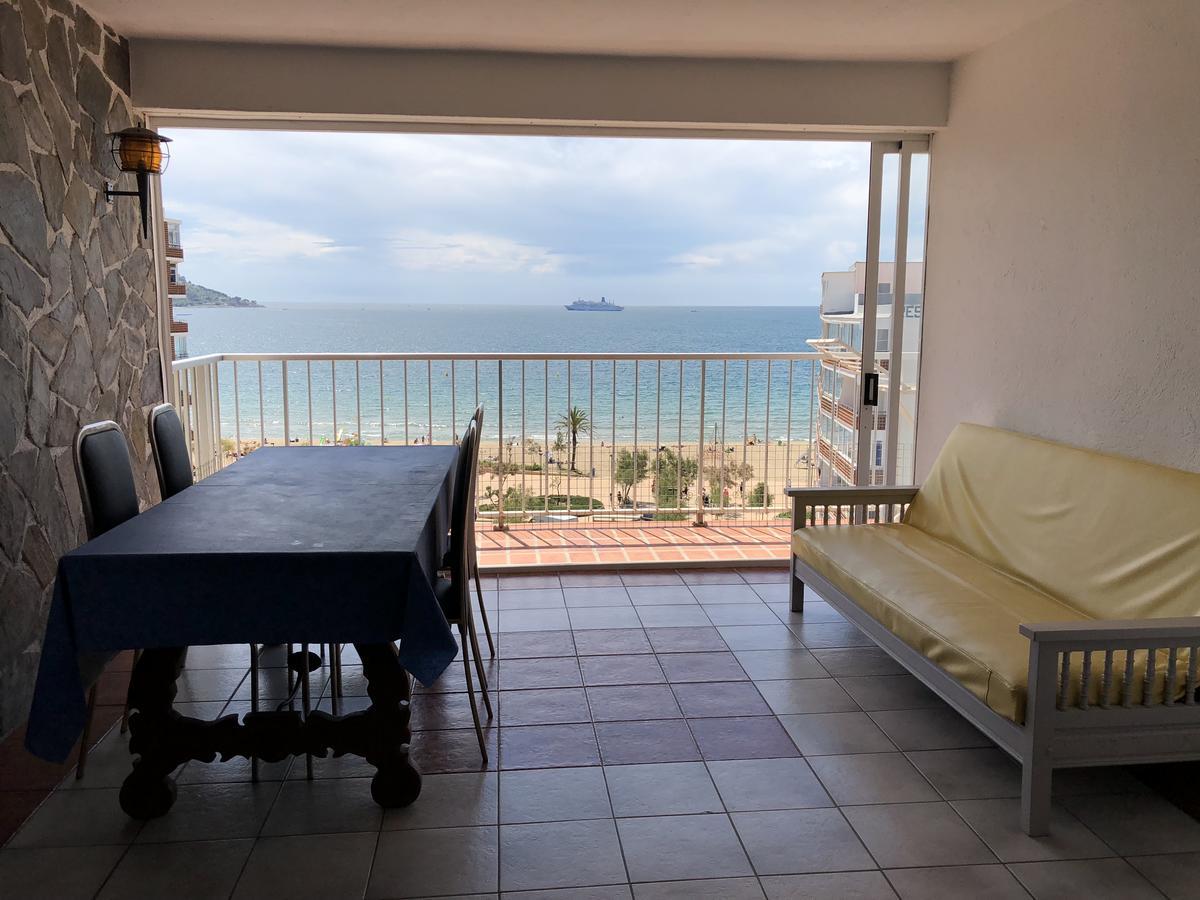 J&V Sol I Mar 20 Apartment Росес Екстериор снимка
